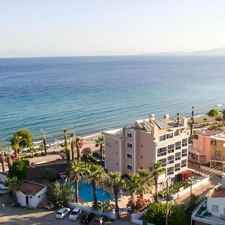 Holiday Hotel Kusadası Exteriör bild