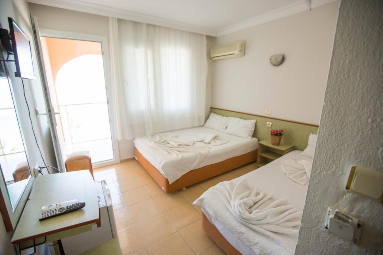 Holiday Hotel Kusadası Exteriör bild