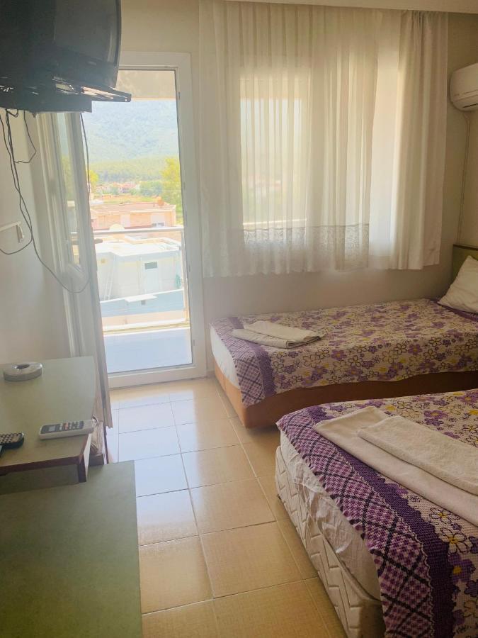 Holiday Hotel Kusadası Exteriör bild