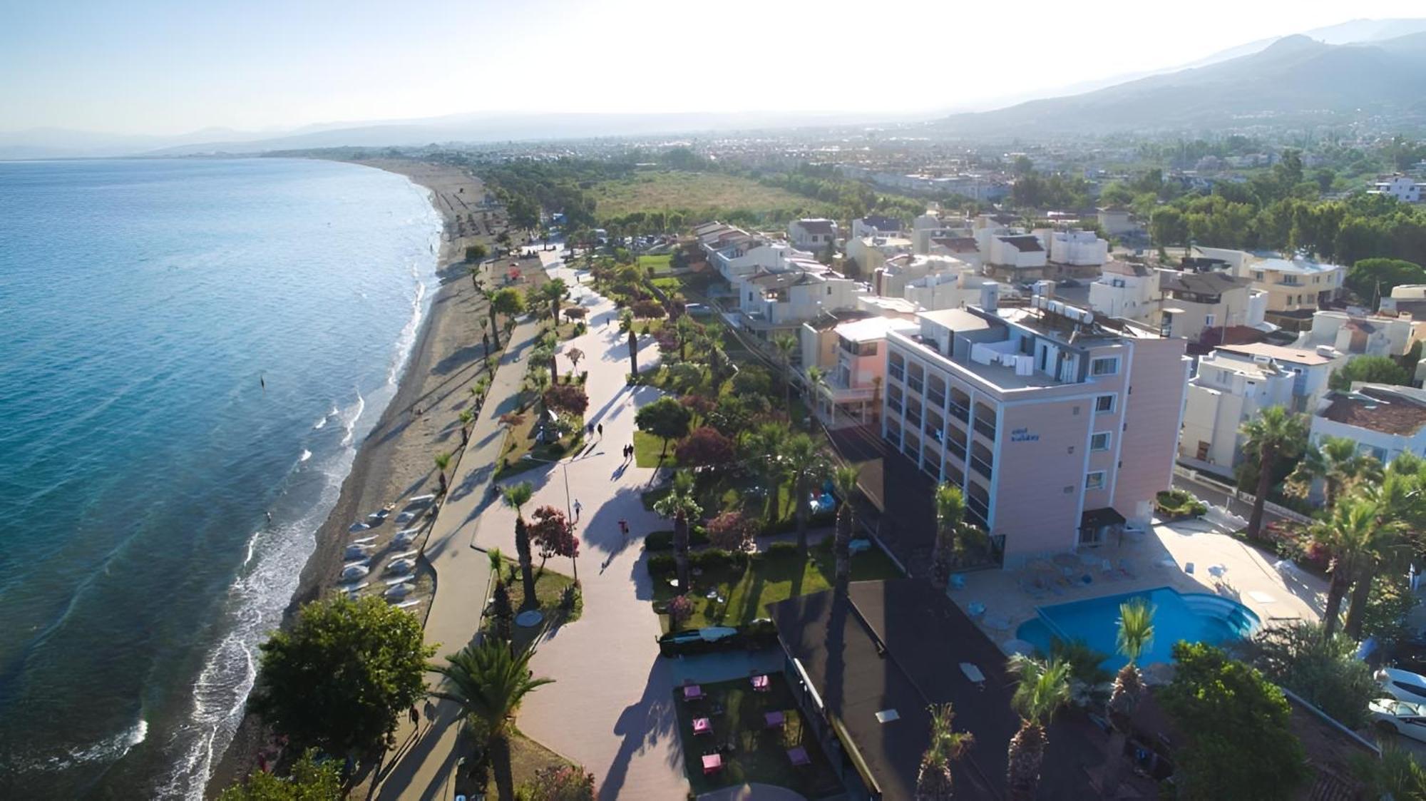 Holiday Hotel Kusadası Exteriör bild